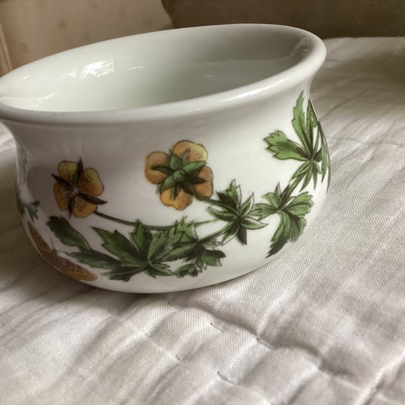 SET OF 2 VINTAGE PORTMEIRION BOTANIC GARDEN ESPRESSO CUPS - Picture 3 of 10